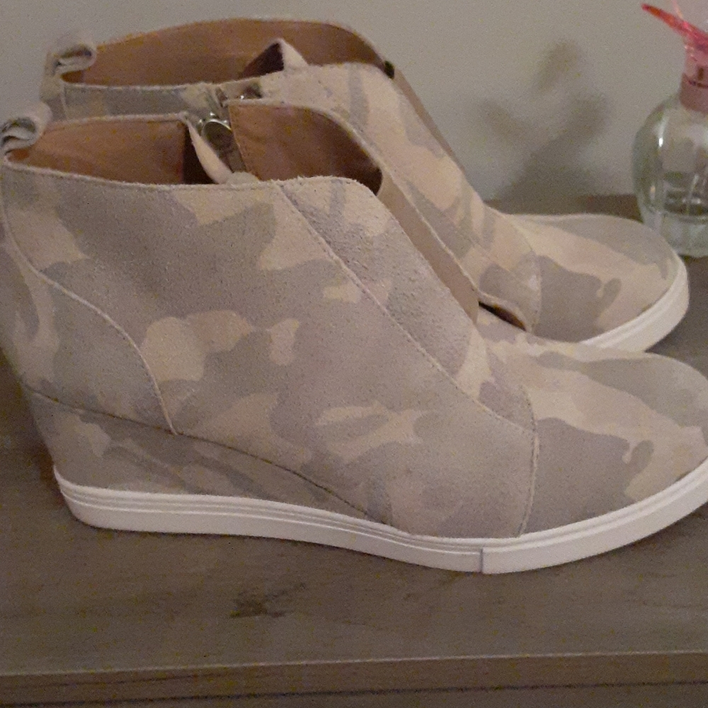 Linea Paolo Camo wedge